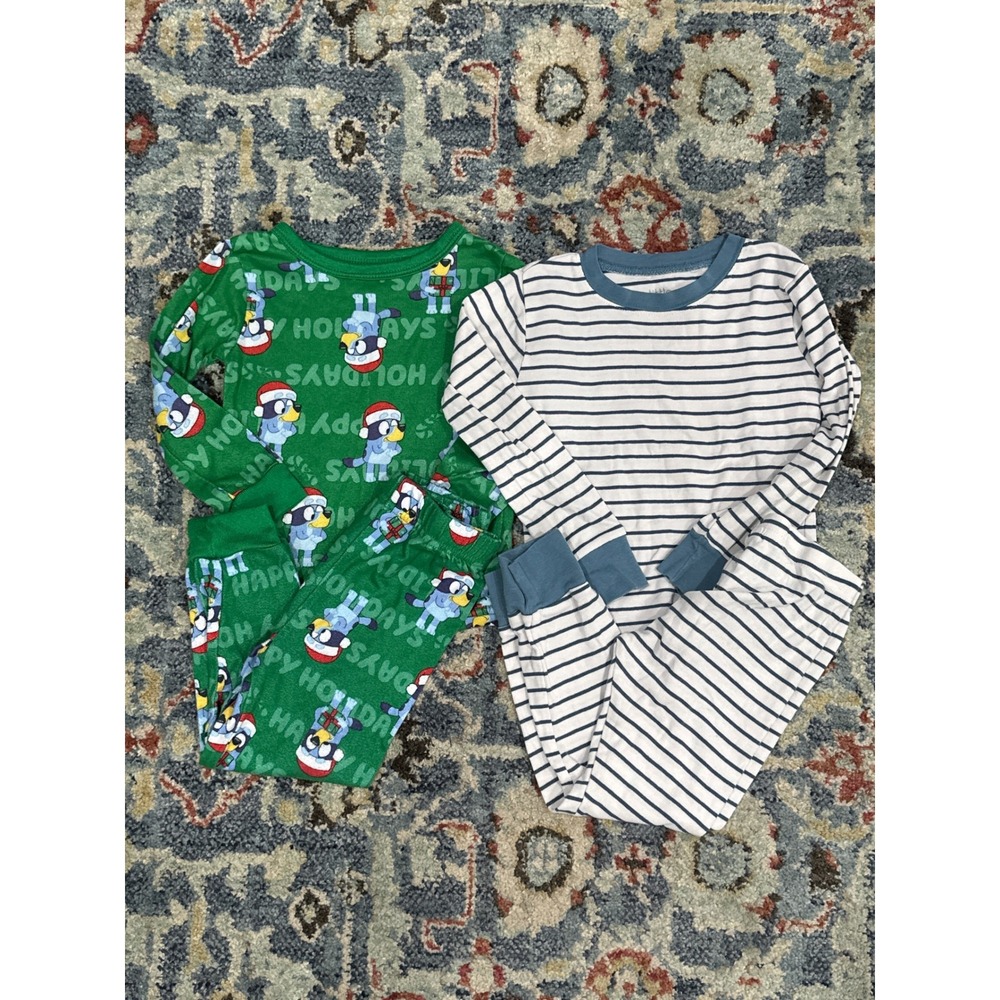 Bluey Christmas & Striped Pajama Bundle Kids 3T Green‎ Blue Holiday